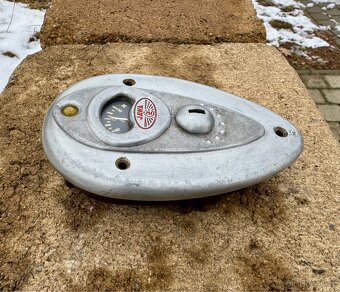 Jawa CZ kyvacka, perak, CZ - spinacka 8A - 5