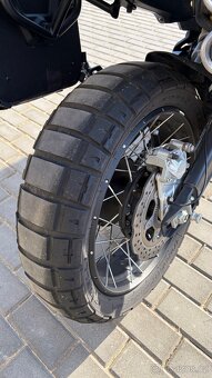 Benelli Leoncino 800 - 5