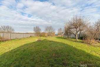 Prodej rodinného domu 219 m², pozemek 1432 m² Troskotovice - 5