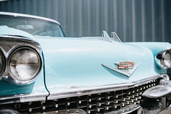 CADILLAC DEVILLE COUPE 1958 - 5
