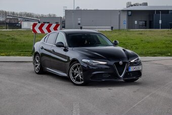 Alfa Romeo Giulia 2.2 Diesel Super / Quadrifoglio body kit - 5