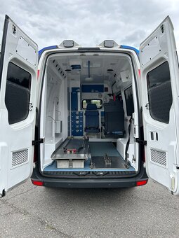 VW Crafter - 2.0 TDI Sanitní vůz - Manuál - 5