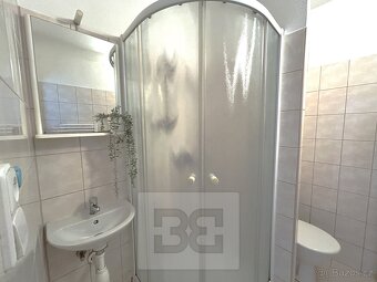 Pronájem bytu 1+kk , 21 m2, nám. Přátelství-Prachatice - 5