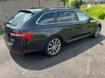 Superb III 2.0TDI, nové rozvody, DSG, tažné, paměti - 5