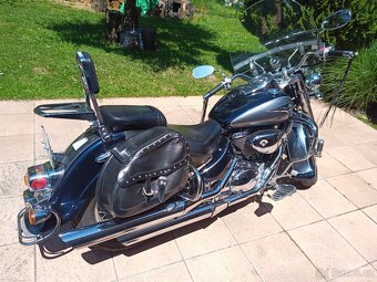 Suzuki VL800 - 5