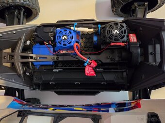 Traxxas maxx v2 widemaxx - 5