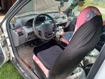 renault clio - 5
