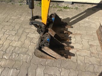 Prodám minibagr JCB 8008 CTS - 5