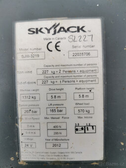 Nůžková zvedací půošina Skyjack 3219 5,8 m - - 5