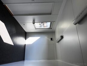 Obytný kontejner 2,45 x 6,05m nový - 5