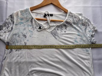 Halenka se vzorem a šňůrkou - 5