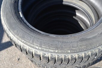 4ks zimní 205/55R16 Nokian WR D4 – 5.4 až 5.7mm. - 5