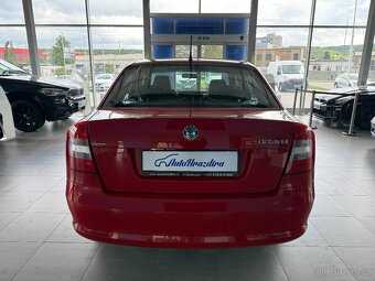 Škoda Octavia 1,2 1.MAJ,SERVISKA,ČR - 5