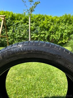 225/45 R17Y Bravuris 5 - 5