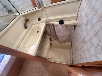 Obytný Karavan Eriba- NOVA 531 - 5