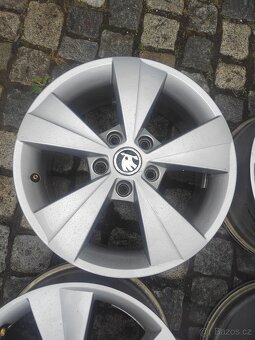 Prodam orig alu 16 škoda Octavia 3 Nanuq 5x112 5 - 5
