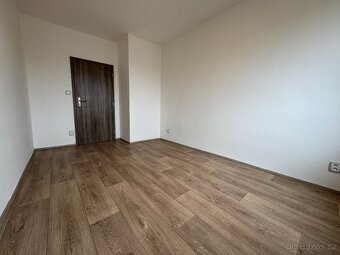 Pronájem bytu 3+1 68 m² Rožkova, Pardubice - 5