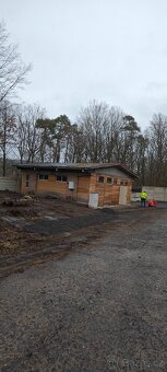 Prodám halu + garáž na vlastním pozemku 107m2 - 5