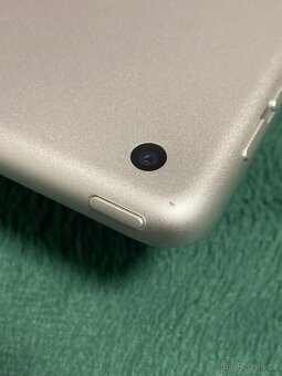 iPad 8 (2020) | 10.2" 128GB Baterie 90% - 5