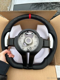 BMW M5 / M Sport volant - 5