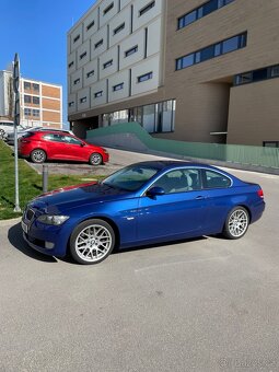 BMW 325d Coupe E92 - 5