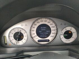 Mercedes E w211 2005 320cdi dovoz SRN prodám veškeré ND - 5