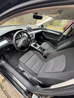 Volkswagen Passat - 5