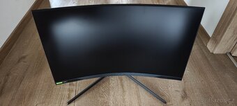Herní monitor Samsung Odyssey G7 240hz VA - 5