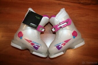 divcí lyže Atomic 70 cm , lyžaky Elan - 5