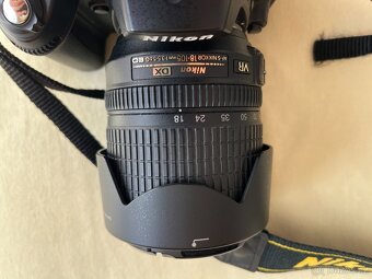 Nikon D90 + AF-S Nikkor 18-105 mm f3,5-5,6G ED VR - 5