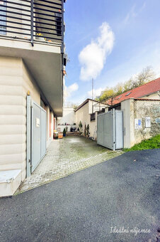 Pronájem bytu 2+kk, Košická, Vršovice, 29.900,- / 48 m2 s pa - 5