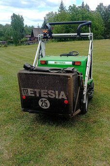 Etesia 124 - 5