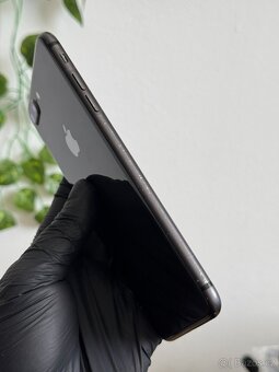 iPhone 8 plus 256GB - 100% baterie - 5