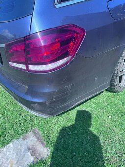 Mercedes Benz E 350 Bluetec 4MATIC - 5
