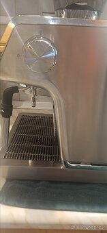 Pákový kávovar DeLonghi EC 9335.M La Specialista - 5