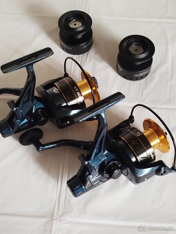 RYBÁŘSKÝ NAVIJÁK KT6000 S BAITRUNNEREM - 5