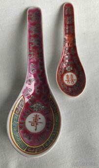 malá sbírka orientálních porcelánových lžiček - 5
