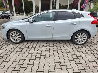 VOLVO V40 2.0D3 110kW AUT -1.MAJITEL - 5