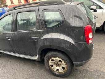 Dacia Duster 1.5 dCi 81 kW r.2013 4x4 K9K898 na díly černá - 5