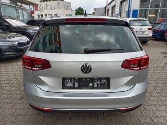 VW Passat Variant Basic 2.0TDI 110kW DSG Webasto Tažné LED - 5