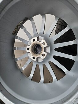 O.Z Superturismo Dakar 5x114 pneu 245/40/19 - 5