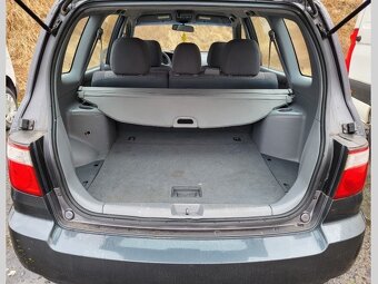 KIA CARENS 1.6 - 5