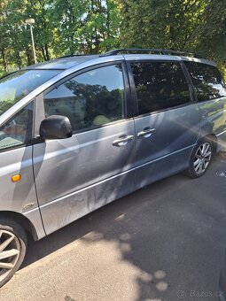 7 místní Toyota Previa 2.0 4D4 - 5
