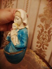 Starožitna porcelánová kropenka s Pannou Marii. - 5
