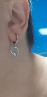 Nové dámské i dívčí stříbrné náušnice 925 kroužky 1 cm sklo - 5