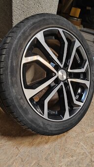 Kola DEZENT R17 Škoda Octavia 3 - 5