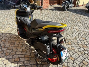 APRILIA SR GT 200 - 5