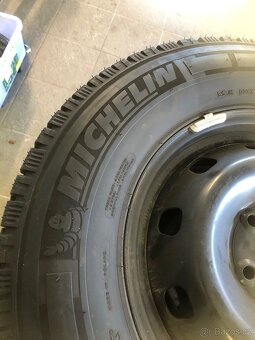 Zimní pneu Michelin snow 9,1mm 225/75/16C - 5