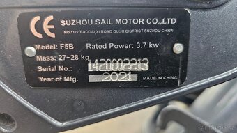 Prodám nafukovací člun TAUER pro 4 osoby + motor SAIL 3,7 kW - 5