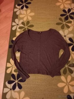 Trička, tílka topy, vel. 34/XS a 36/S zn. Gate, H&M, Bershka - 5